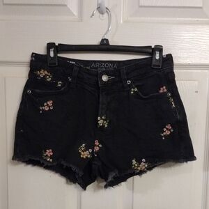 Arizona Jean Company Women's Black Floral Shorts